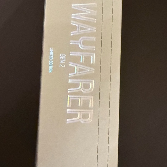 Ray-Ban Meta Wayfarer Gen 2 Limited Edition Transparent Clear/Ruby RW4006 - Picture 13 of 16